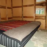 مزرعة للإقامة Viruna Farm *